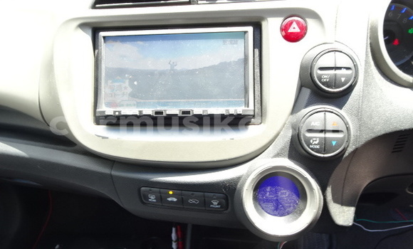 Nunua Ilio tumika Honda Fit Bluu Gari ndani ya Beitbridge nchini Matabeleland Kusini Nunua Ilio tumika Honda Fit Bluu Gari ndani ya Beitbridge nchini Matabeleland Kusini