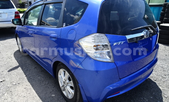 Nunua Ilio tumika Honda Fit Bluu Gari ndani ya Beitbridge nchini Matabeleland Kusini Nunua Ilio tumika Honda Fit Bluu Gari ndani ya Beitbridge nchini Matabeleland Kusini