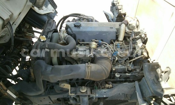 Acheter Occasion Utilitaire Isuzu Elf Blanc à Beitbridge, Matabeleland South Acheter Occasion Utilitaire Isuzu Elf Blanc à Beitbridge, Matabeleland South