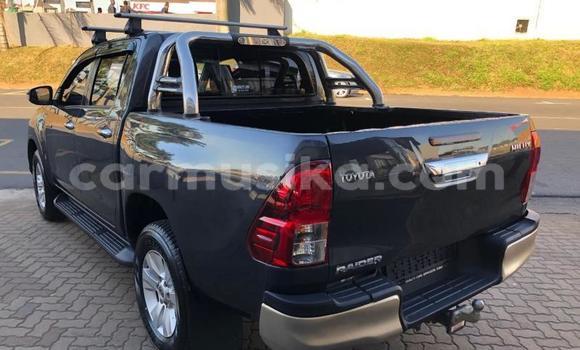 Buy Used Toyota Hilux Silver Car in Beitbridge in Matabeleland South Buy Used Toyota Hilux Silver Car in Beitbridge in Matabeleland South