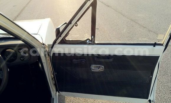 Acheter Occasion Voiture Nissan Pickup Blanc à Beitbridge, Matabeleland South Acheter Occasion Voiture Nissan Pickup Blanc à Beitbridge, Matabeleland South