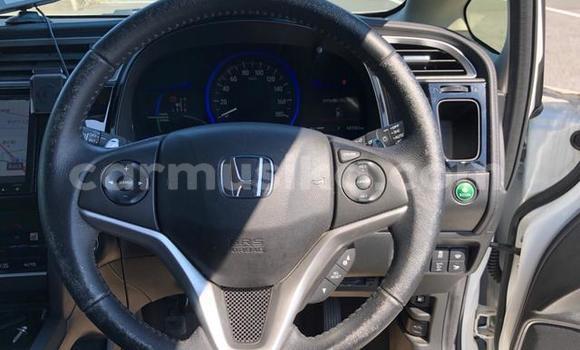 Tenga Tsaru Honda Shuttle Chena Mota in Beitbridge in Matabeleland South Tenga Tsaru Honda Shuttle Chena Mota in Beitbridge in Matabeleland South