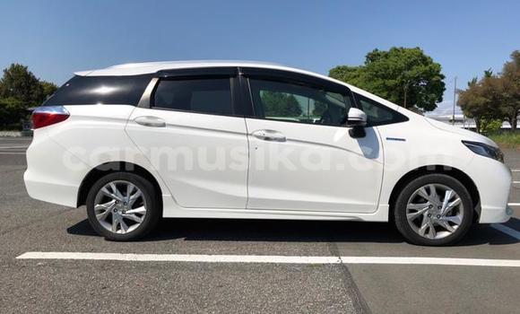 Tenga Tsaru Honda Shuttle Chena Mota in Beitbridge in Matabeleland South Tenga Tsaru Honda Shuttle Chena Mota in Beitbridge in Matabeleland South