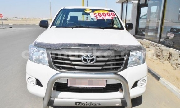 Acheter Occasion Voiture Toyota Hilux Blanc à Beitbridge, Matabeleland South Acheter Occasion Voiture Toyota Hilux Blanc à Beitbridge, Matabeleland South