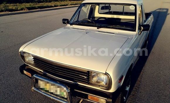 Acheter Occasion Voiture Nissan Pickup Blanc à Beitbridge, Matabeleland South Acheter Occasion Voiture Nissan Pickup Blanc à Beitbridge, Matabeleland South