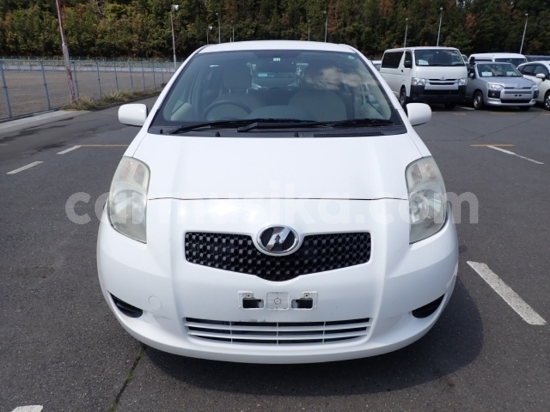 Big with watermark toyota vitz matabeleland south beitbridge 29431