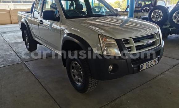 Buy Used Isuzu KB White Car in Beitbridge in Matabeleland South