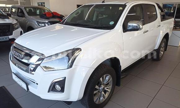 Buy Used Isuzu KB White Car in Beitbridge in Matabeleland South Buy Used Isuzu KB White Car in Beitbridge in Matabeleland South