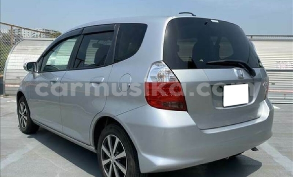 Acheter Occasion Voiture Honda Fit Gris à Beitbridge, Matabeleland South Acheter Occasion Voiture Honda Fit Gris à Beitbridge, Matabeleland South