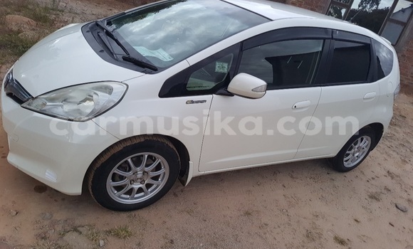 Acheter Occasion Voiture Honda Fit Blanc à Harare, Harare Acheter Occasion Voiture Honda Fit Blanc à Harare, Harare