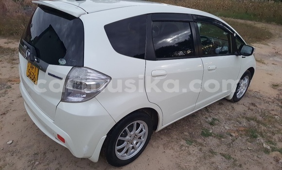 Acheter Occasion Voiture Honda Fit Blanc à Harare, Harare Acheter Occasion Voiture Honda Fit Blanc à Harare, Harare