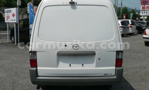 Acheter Occasion Voiture Mazda Bongo Blanc à Beitbridge, Matabeleland South Acheter Occasion Voiture Mazda Bongo Blanc à Beitbridge, Matabeleland South