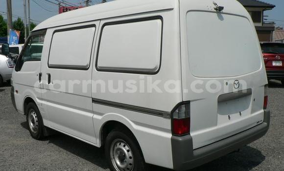 Acheter Occasion Voiture Mazda Bongo Blanc à Beitbridge, Matabeleland South Acheter Occasion Voiture Mazda Bongo Blanc à Beitbridge, Matabeleland South