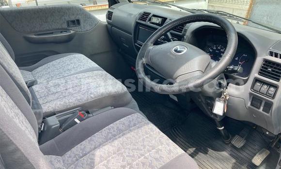 Tenga Tsaru Mazda Bongo Sirivha Mota in Beitbridge in Matabeleland South Tenga Tsaru Mazda Bongo Sirivha Mota in Beitbridge in Matabeleland South