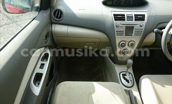 Acheter Occasion Voiture Toyota Belta Rouge à Beitbridge, Matabeleland South Acheter Occasion Voiture Toyota Belta Rouge à Beitbridge, Matabeleland South