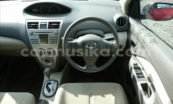 Acheter Occasion Voiture Toyota Belta Rouge à Beitbridge, Matabeleland South Acheter Occasion Voiture Toyota Belta Rouge à Beitbridge, Matabeleland South