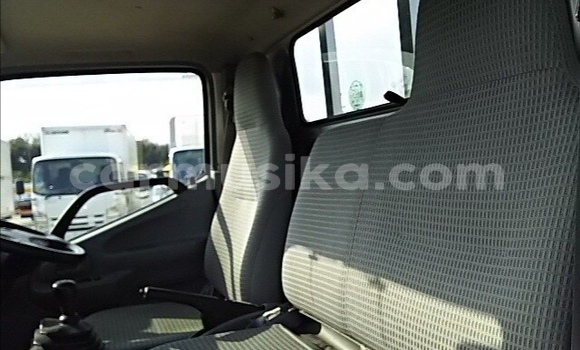 Acheter Occasion Utilitaire Toyota Dyna Gris à Beitbridge, Matabeleland South Acheter Occasion Utilitaire Toyota Dyna Gris à Beitbridge, Matabeleland South