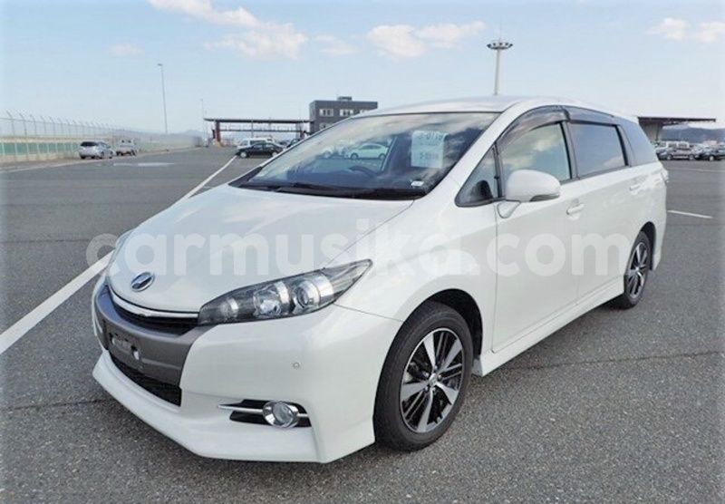 Big with watermark toyota wish matabeleland south beitbridge 29458