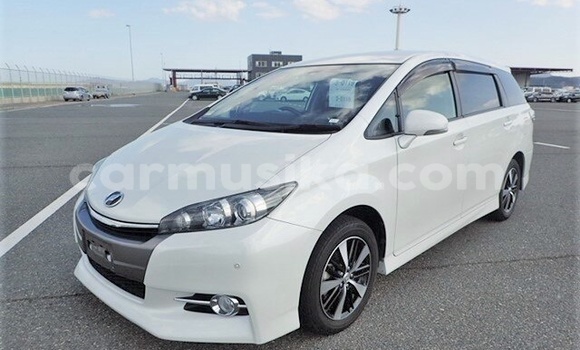 Nunua Ilio tumika Toyota Wish Nyeupe Gari ndani ya Beitbridge nchini Matabeleland Kusini