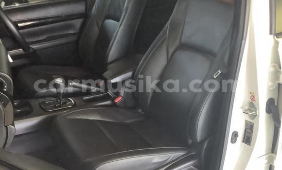 Acheter Occasion Voiture Toyota Hilux Blanc à Beitbridge, Matabeleland South Acheter Occasion Voiture Toyota Hilux Blanc à Beitbridge, Matabeleland South