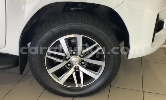 Acheter Occasion Voiture Toyota Hilux Blanc à Beitbridge, Matabeleland South Acheter Occasion Voiture Toyota Hilux Blanc à Beitbridge, Matabeleland South