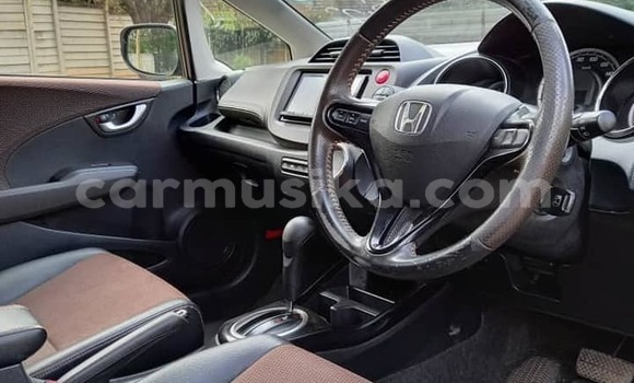 Tenga Tsaru Honda Fit Shuttle Zvimwe Mota in Harare in Harare Tenga Tsaru Honda Fit Shuttle Zvimwe Mota in Harare in Harare