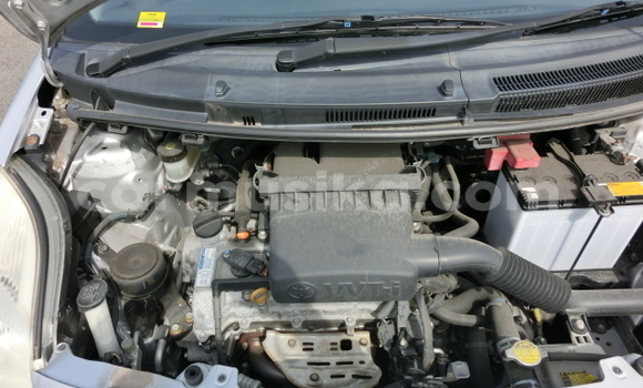 Buy Used Toyota Vitz Silver Car in Beitbridge in Matabeleland South Buy Used Toyota Vitz Silver Car in Beitbridge in Matabeleland South