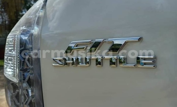 Acheter Occasion Voiture Honda Fit Shuttle Blanc à Harare, Harare Acheter Occasion Voiture Honda Fit Shuttle Blanc à Harare, Harare