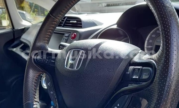 Acheter Occasion Voiture Honda Fit Shuttle Blanc à Harare, Harare Acheter Occasion Voiture Honda Fit Shuttle Blanc à Harare, Harare