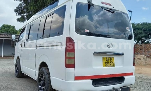 Buy Used Toyota Hiace White Car in Harare in Harare Buy Used Toyota Hiace White Car in Harare in Harare