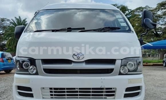 Buy Used Toyota Hiace White Car in Harare in Harare Buy Used Toyota Hiace White Car in Harare in Harare