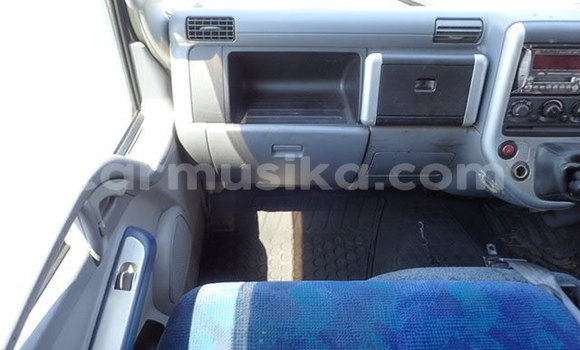 Acheter Occasion Utilitaire Mitsubishi Canter Gris à Beitbridge, Matabeleland South Acheter Occasion Utilitaire Mitsubishi Canter Gris à Beitbridge, Matabeleland South