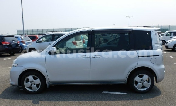Buy Used Toyota Sienta Silver Car in Beitbridge in Matabeleland South Buy Used Toyota Sienta Silver Car in Beitbridge in Matabeleland South