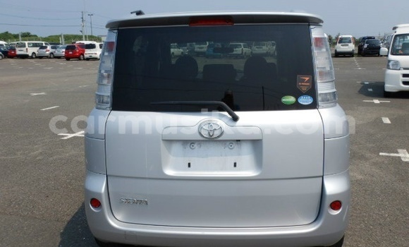 Buy Used Toyota Sienta Silver Car in Beitbridge in Matabeleland South Buy Used Toyota Sienta Silver Car in Beitbridge in Matabeleland South
