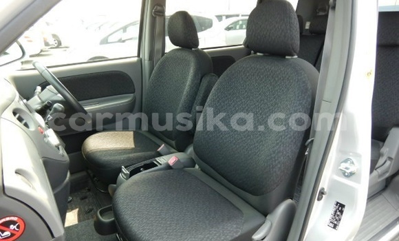 Buy Used Toyota Sienta Silver Car in Beitbridge in Matabeleland South Buy Used Toyota Sienta Silver Car in Beitbridge in Matabeleland South