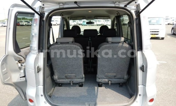 Buy Used Toyota Sienta Silver Car in Beitbridge in Matabeleland South Buy Used Toyota Sienta Silver Car in Beitbridge in Matabeleland South