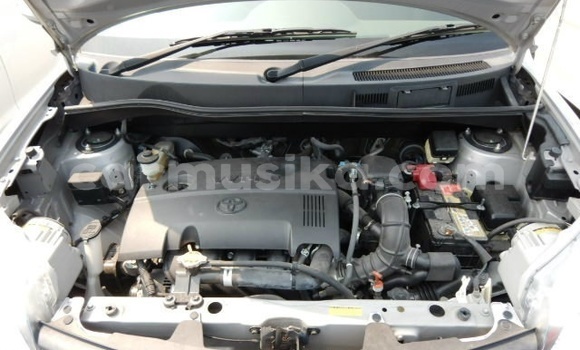 Buy Used Toyota Sienta Silver Car in Beitbridge in Matabeleland South Buy Used Toyota Sienta Silver Car in Beitbridge in Matabeleland South