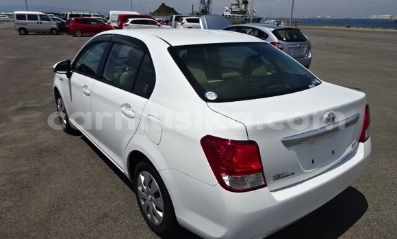 Buy Used Toyota Axio White Car in Beitbridge in Matabeleland South Buy Used Toyota Axio White Car in Beitbridge in Matabeleland South