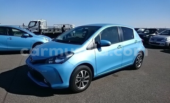 Nunua Ilio tumika Toyota Vitz Bluu Gari ndani ya Beitbridge nchini Matabeleland Kusini