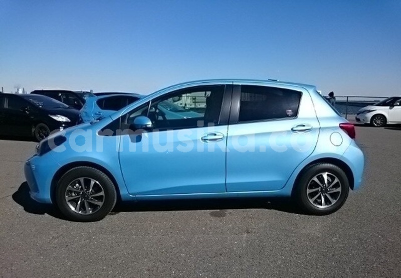 Big with watermark toyota vitz matabeleland south beitbridge 29496