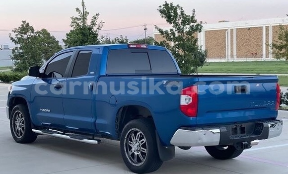 Nunua Ilio tumika Toyota Tundra Bluu Gari ndani ya Beitbridge nchini Matabeleland Kusini Nunua Ilio tumika Toyota Tundra Bluu Gari ndani ya Beitbridge nchini Matabeleland Kusini