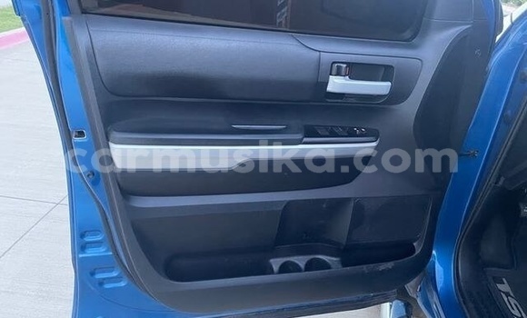 Nunua Ilio tumika Toyota Tundra Bluu Gari ndani ya Beitbridge nchini Matabeleland Kusini Nunua Ilio tumika Toyota Tundra Bluu Gari ndani ya Beitbridge nchini Matabeleland Kusini