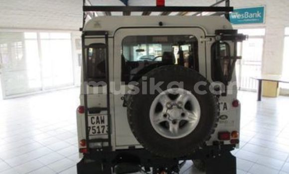 Buy Used Land Rover Defender White Car in Harare in Harare Buy Used Land Rover Defender White Car in Harare in Harare
