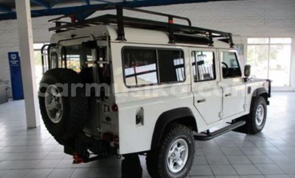 Buy Used Land Rover Defender White Car in Harare in Harare Buy Used Land Rover Defender White Car in Harare in Harare