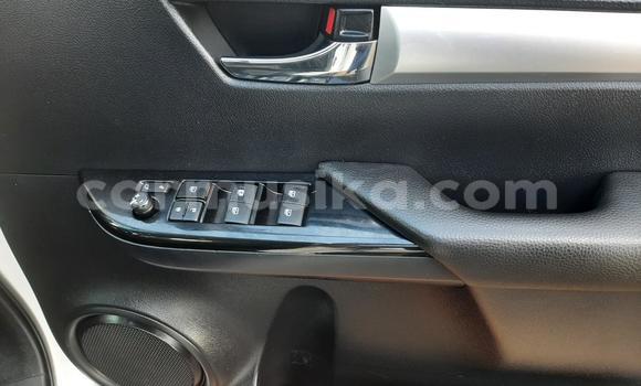 Buy Used Toyota Hilux White Car in Harare in Harare Buy Used Toyota Hilux White Car in Harare in Harare
