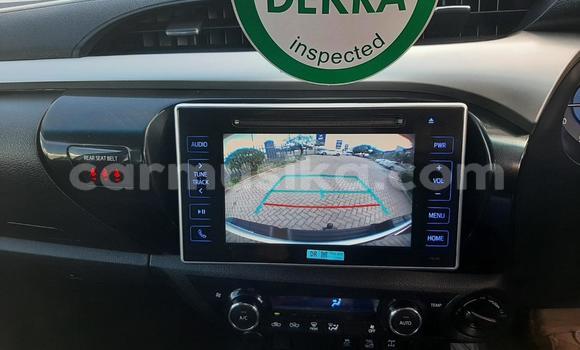 Buy Used Toyota Hilux White Car in Harare in Harare Buy Used Toyota Hilux White Car in Harare in Harare