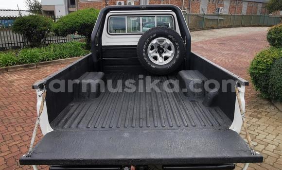 Buy Used Toyota Land Cruiser White Car in Harare in Harare Buy Used Toyota Land Cruiser White Car in Harare in Harare