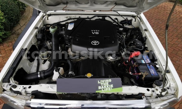 Buy Used Toyota Land Cruiser White Car in Harare in Harare Buy Used Toyota Land Cruiser White Car in Harare in Harare