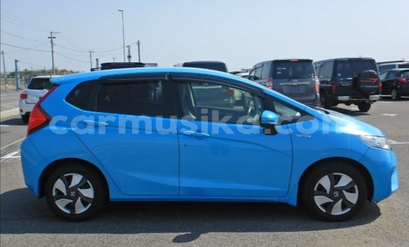 Acheter Occasion Voiture Honda Fit Bleu à Beitbridge, Matabeleland South Acheter Occasion Voiture Honda Fit Bleu à Beitbridge, Matabeleland South
