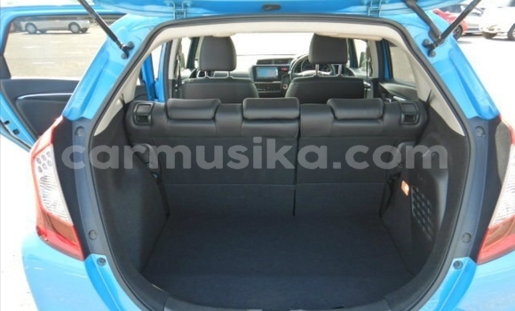 Acheter Occasion Voiture Honda Fit Bleu à Beitbridge, Matabeleland South Acheter Occasion Voiture Honda Fit Bleu à Beitbridge, Matabeleland South